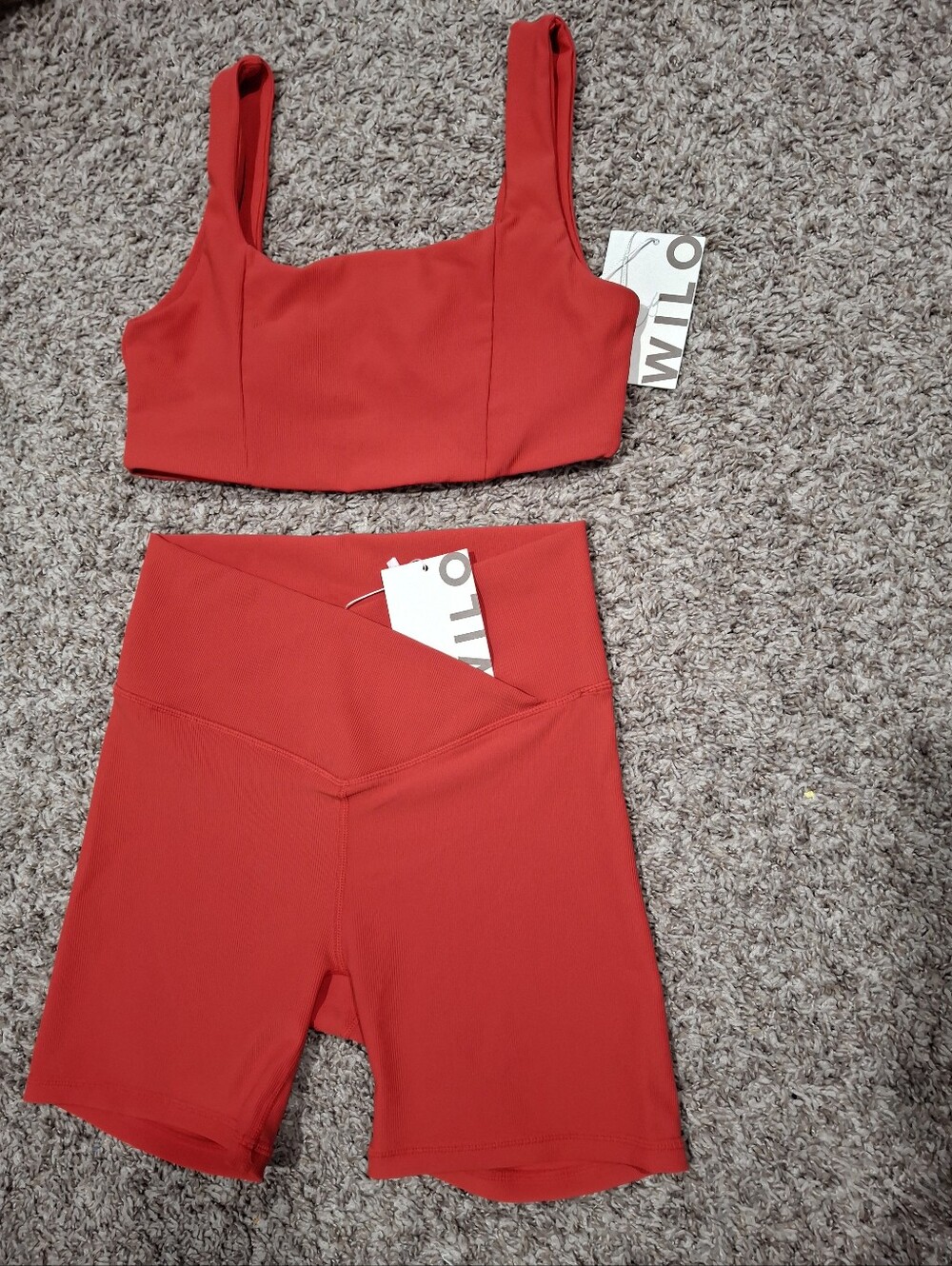 WILO The Label Red Sports Bra & High-Waist Bike Shorts Set Size S NWT - Picture 5 of 5